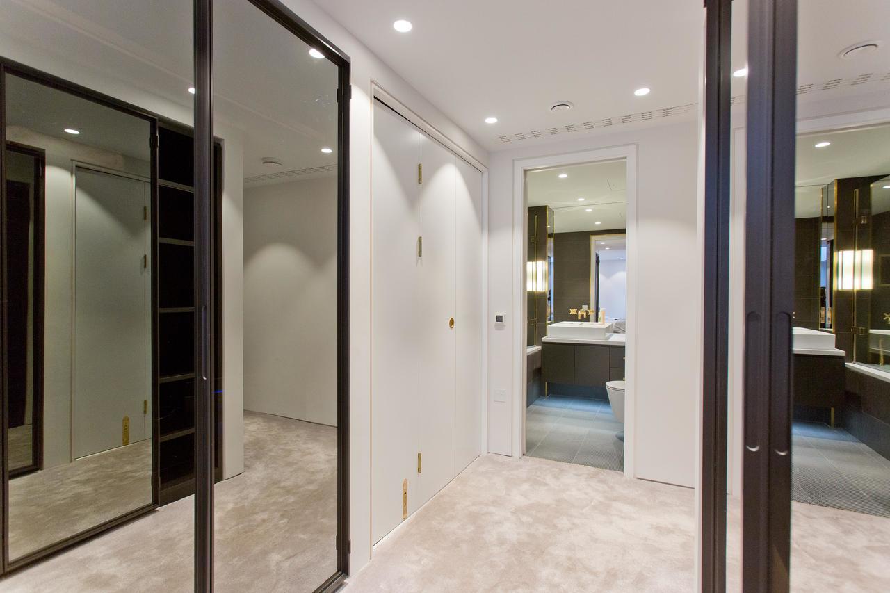 Luxury Royalty Mews Apartment London Bilik gambar